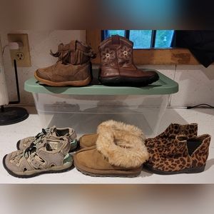 5 Pairs - Baby Girl Shoes size 6 (Fringe pair are size 5)